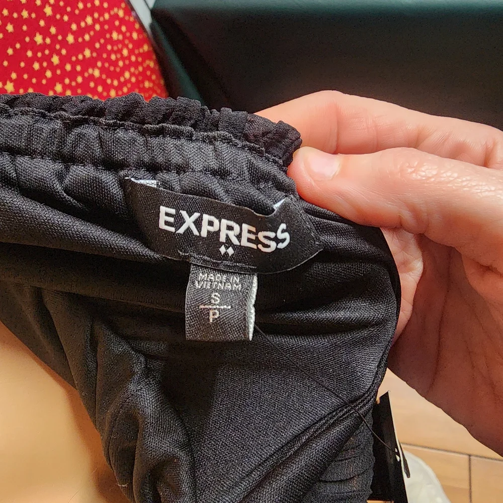 **Express Black Pleated Wide-Leg Jumpsuit** - Picture 11 of 11